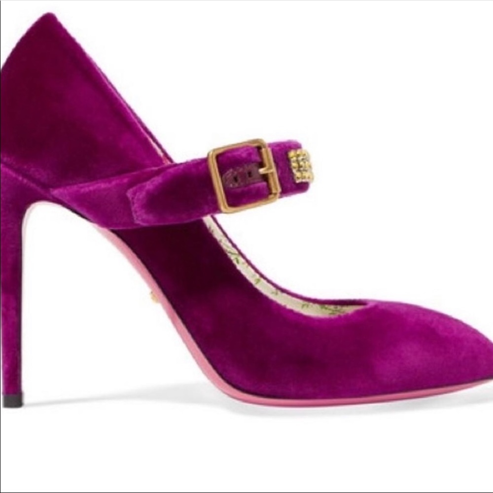 🤫Gucci soft velvet fuchsia shoes 🥰 - Picture 3 of 6
